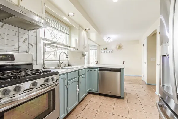 $289,900 | 49 Rogers Drive, Gates, NY 14606