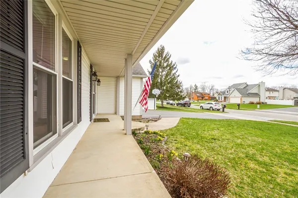 $289,900 | 49 Rogers Drive, Gates, NY 14606