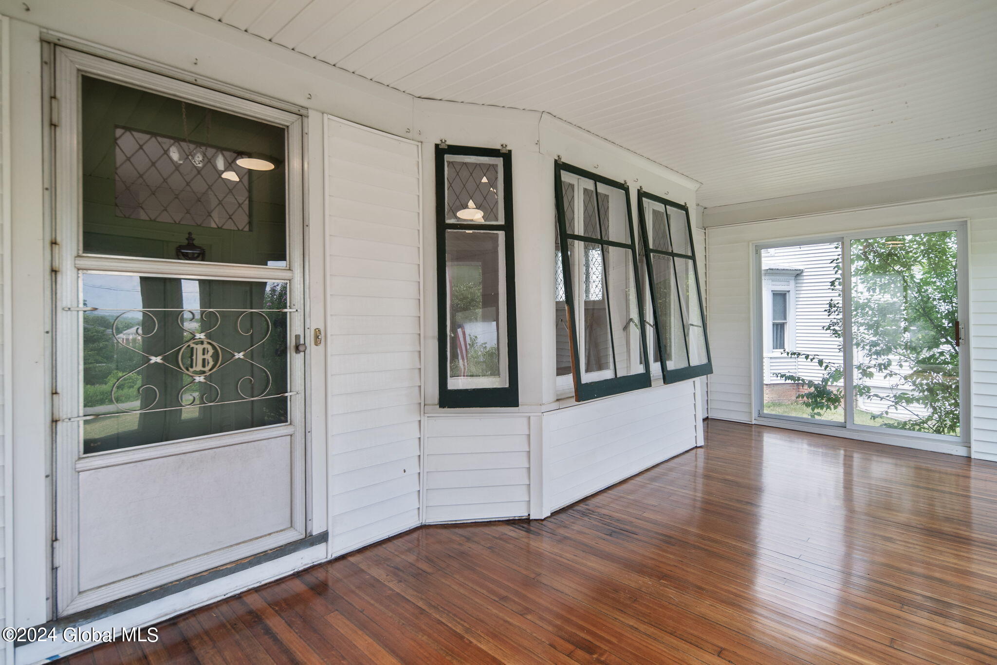 16 Villa Road Menands, NY 12204 - Photo 3 of 25 Interior 02