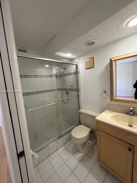 8015 Southwest 107th Avenue, Unit 201 Miami, FL 33173 - Photo 13 of 24 a bathroom with a toilet and a sink