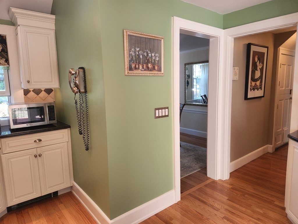 11 Strathmore Road Wakefield, MA 01880 - Photo 8 of 30 Gallery Image 8