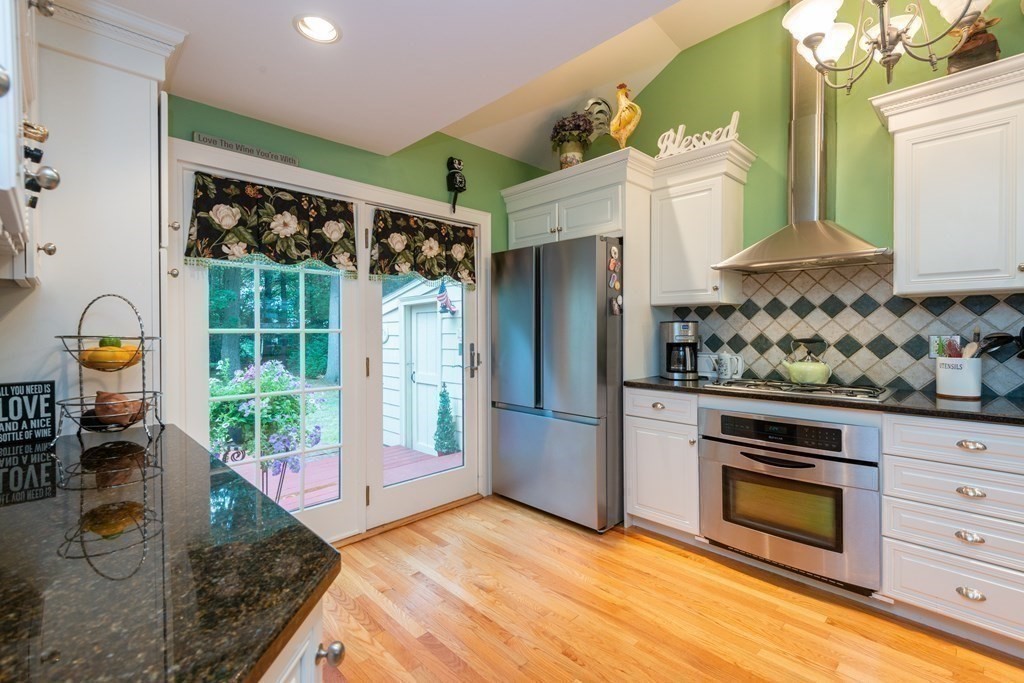 11 Strathmore Road Wakefield, MA 01880 - Photo 9 of 30 Gallery Image 9