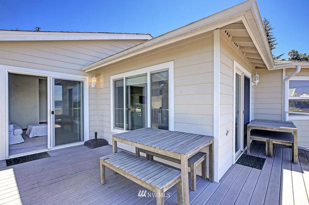 2288 Wagner Road Camano Island, WA 98282 - Photo 16 of 22