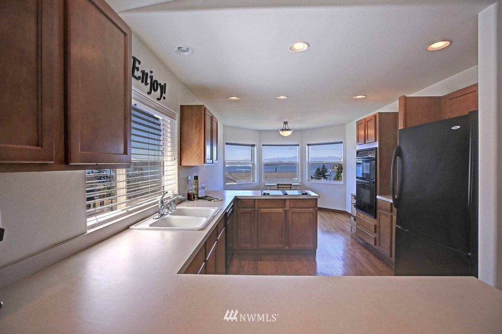 2288 Wagner Road Camano Island, WA 98282 - Photo 3 of 22