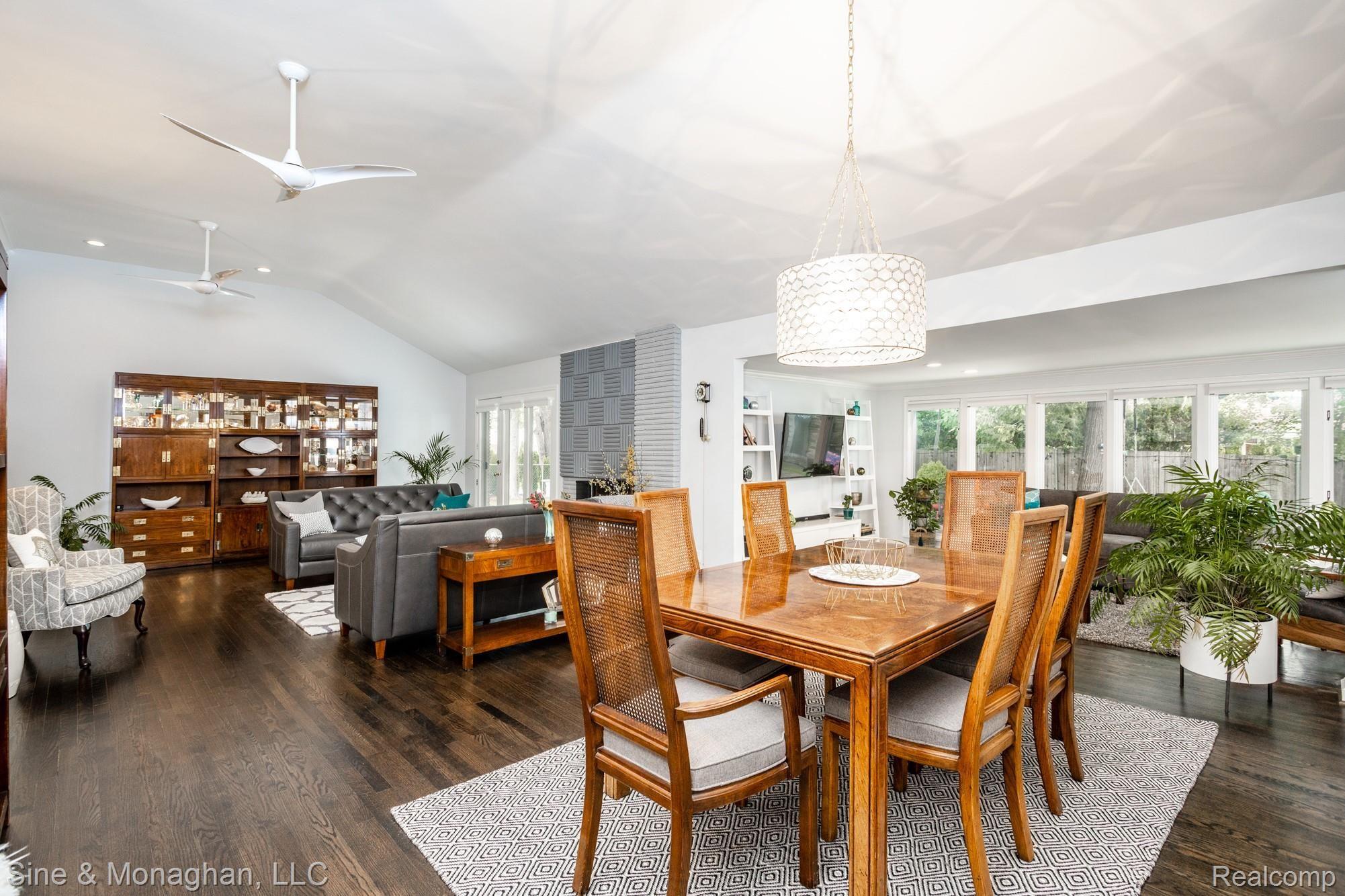 486 Shelbourne Road Grosse Pointe, MI 48236 - Photo 11 of 57 486 Shelbourne S023.jpg