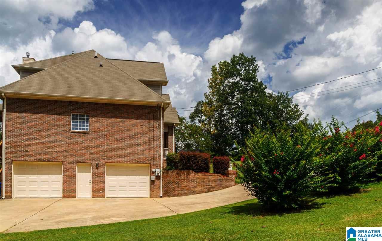 2517 Aspen Circle Bessemer, AL 35023 - Photo 3 of 27