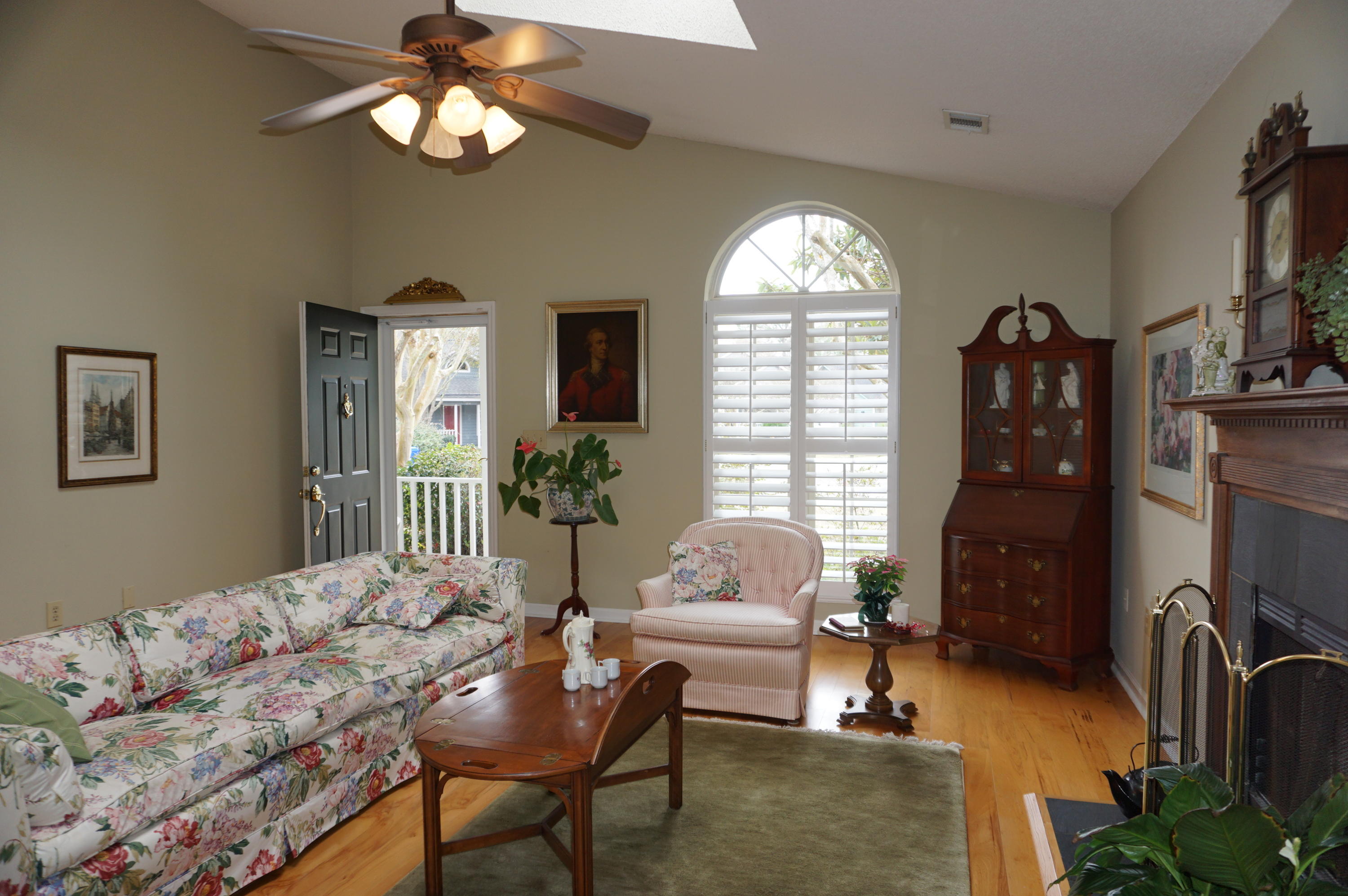 1269 Llewellyn Road Mount Pleasant, SC 29464 - Photo 2 of 32 2 (1)