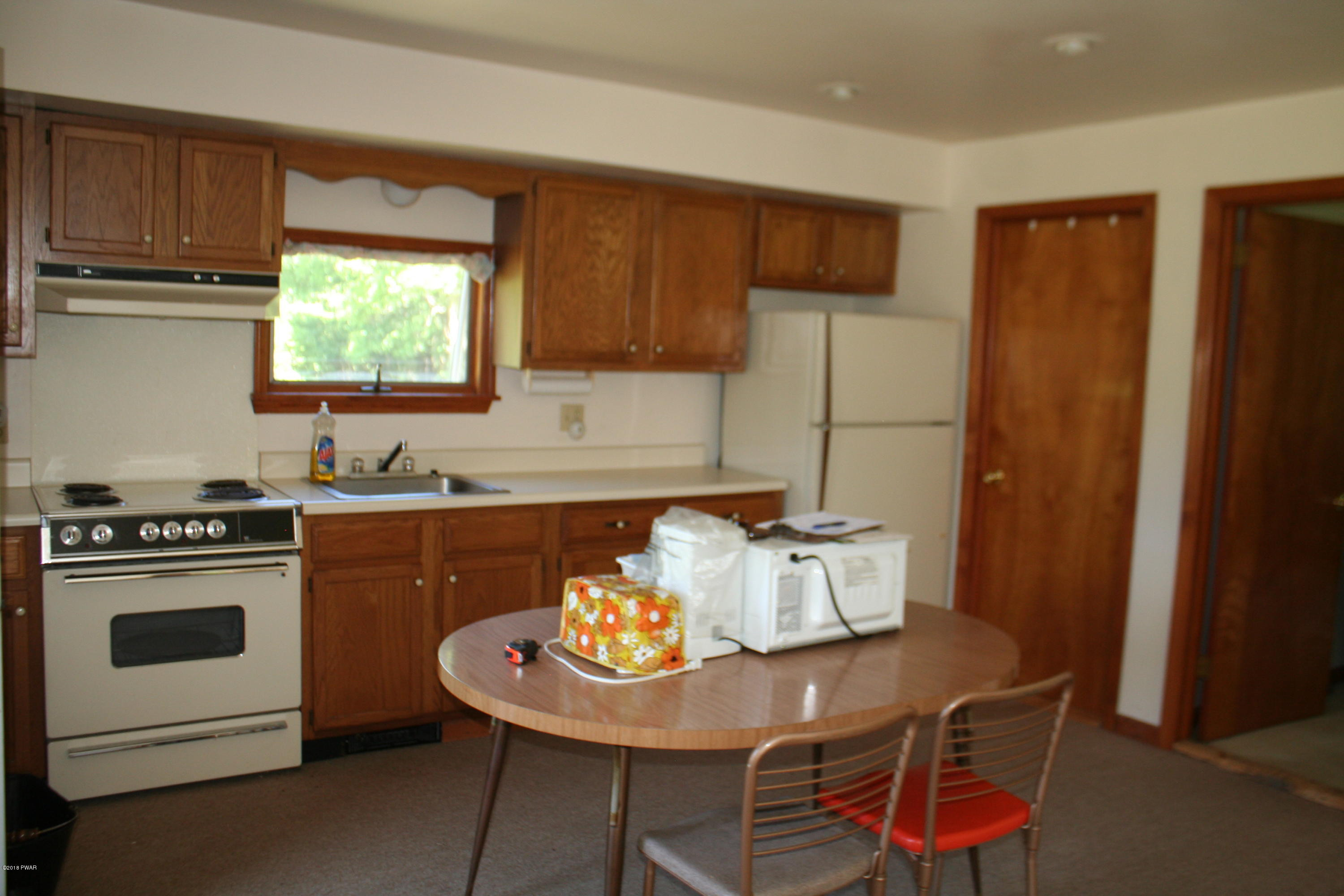 393 Duck Harbor Road Equinunk, PA 18417 - Photo 13 of 13 Kitchen