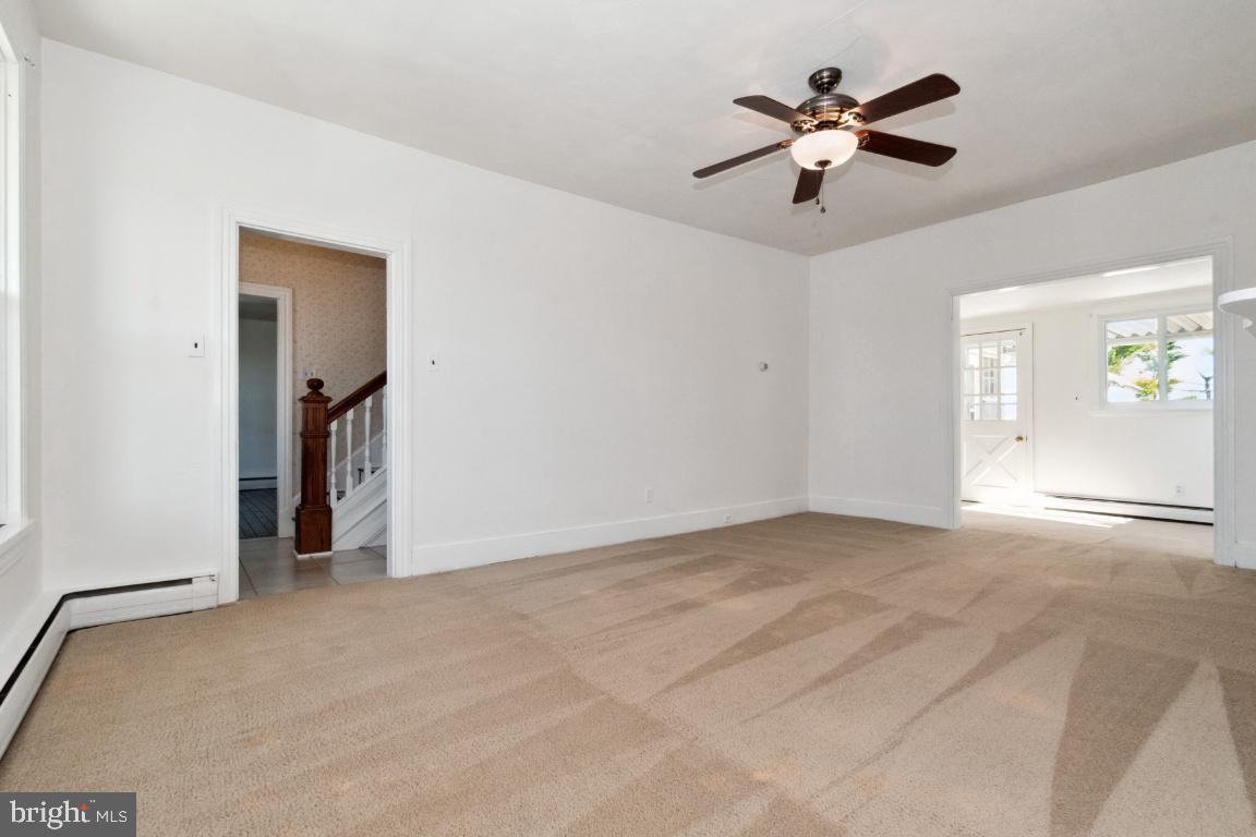 615 Hanover Pike Hampstead, MD 21074 - Photo 19 of 35 a view of an empty room with a window