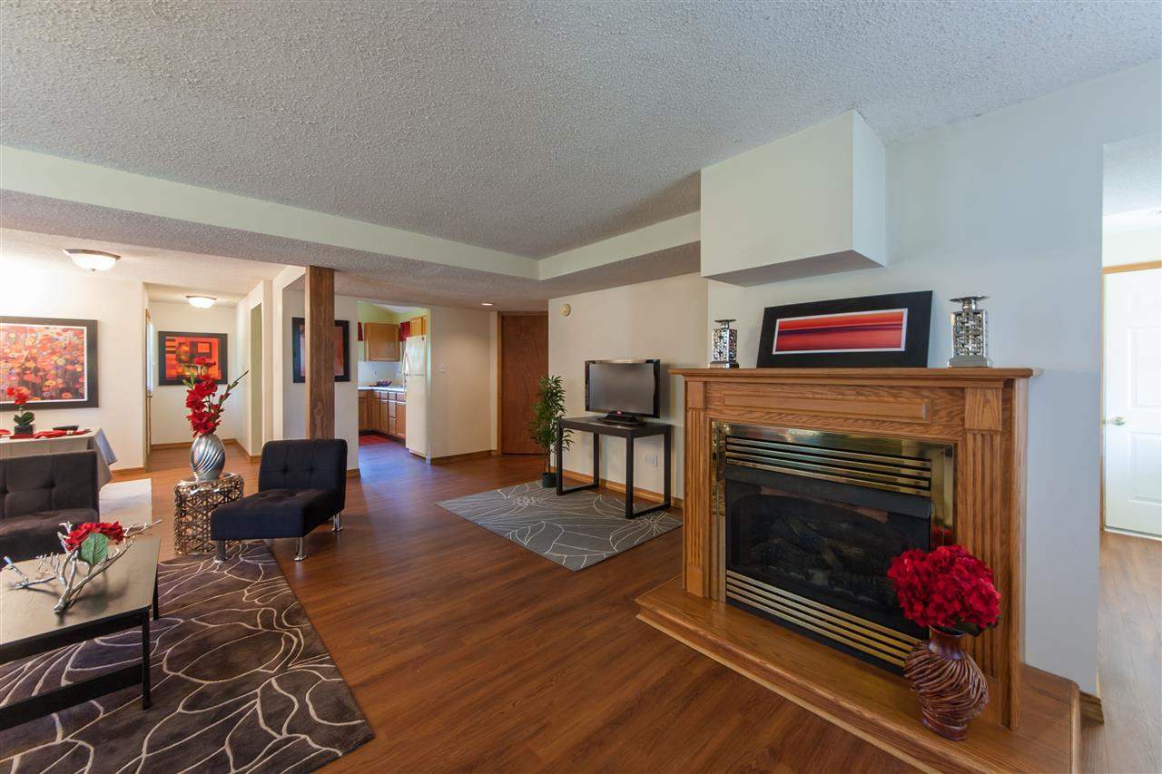 7798 South Strain Ridge Road Bloomington, IN 47401 - Photo 2 of 27 Gallery Image 2
