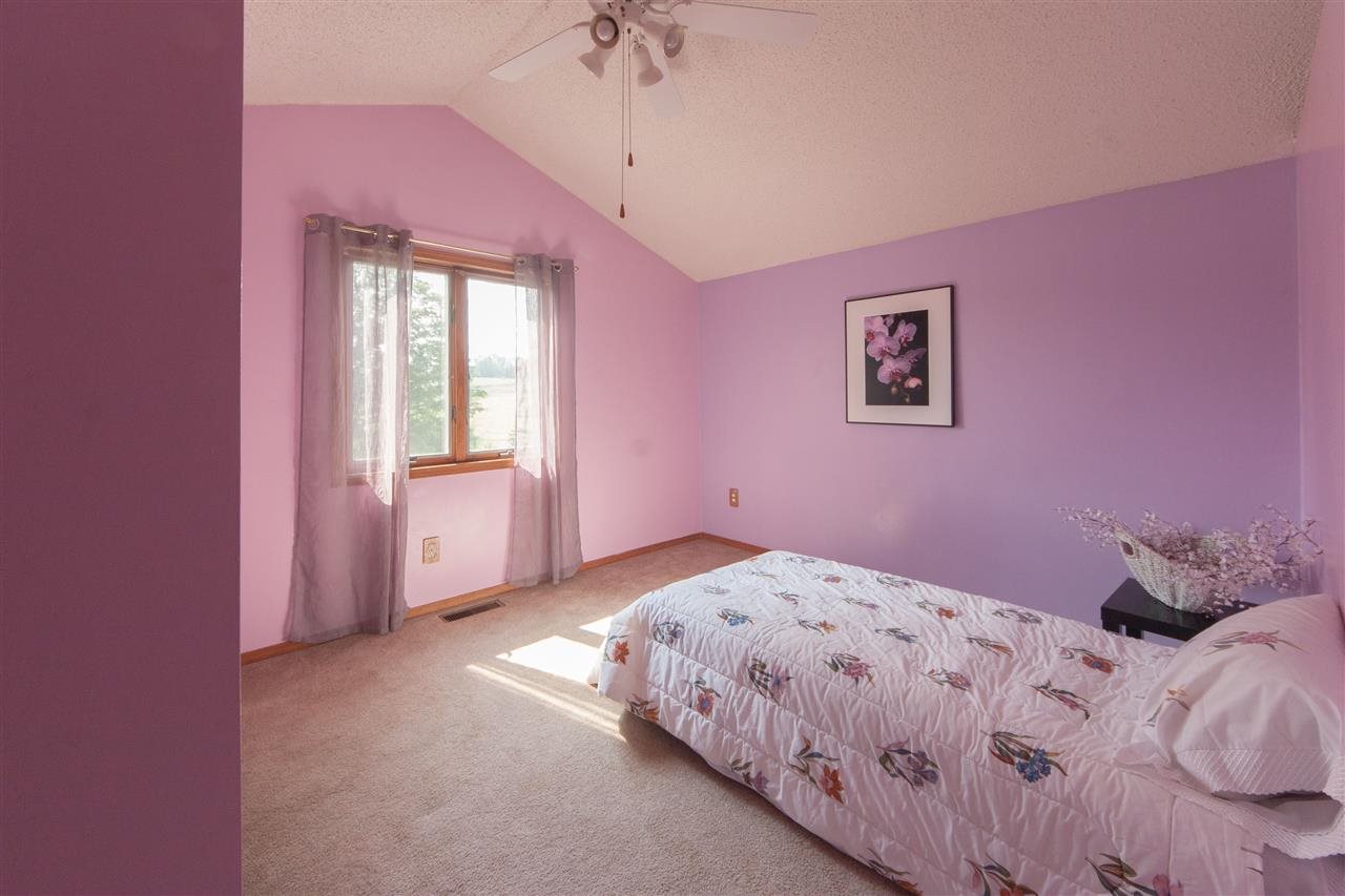 7798 South Strain Ridge Road Bloomington, IN 47401 - Photo 17 of 27 Gallery Image 17