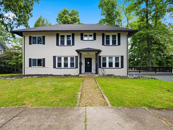 $589,900 | 128 South Green Street, East Stroudsburg, PA 18301