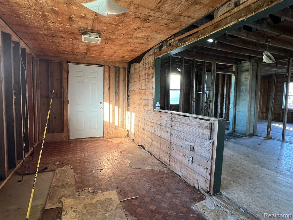 12053 Telegraph Road Carleton, MI 48117 - Photo 7 of 9