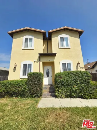 $4,750 | 1719 West 39th Place, Los Angeles, CA 90062