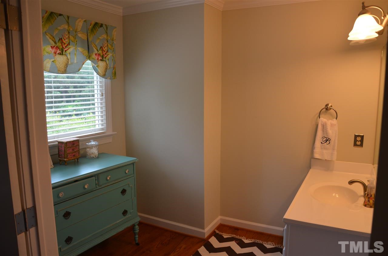 631 Crabbery Lane Raleigh, NC 27609 - Photo 11 of 18 Gallery Image 11