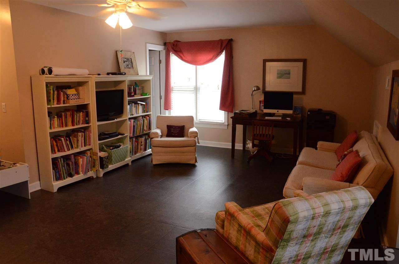 631 Crabbery Lane Raleigh, NC 27609 - Photo 13 of 18 Gallery Image 13