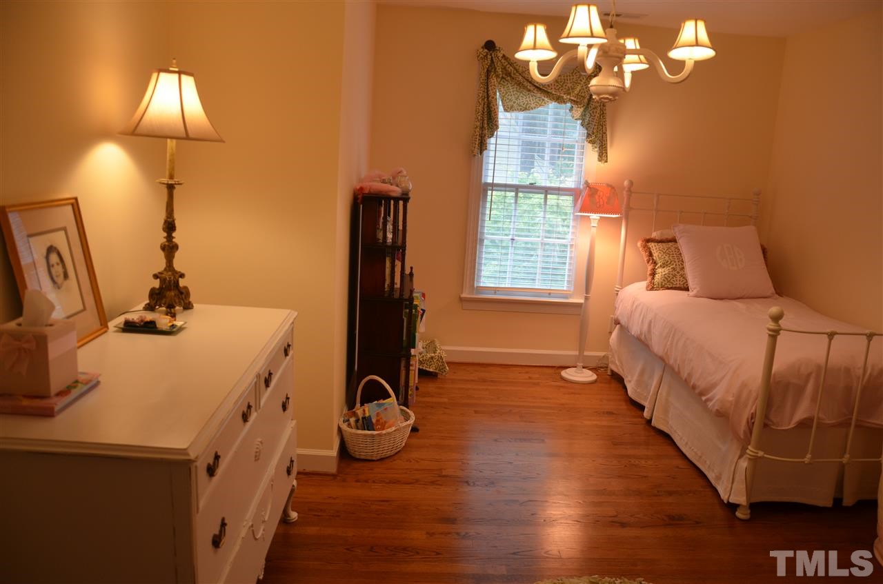 631 Crabbery Lane Raleigh, NC 27609 - Photo 9 of 18 Gallery Image 9