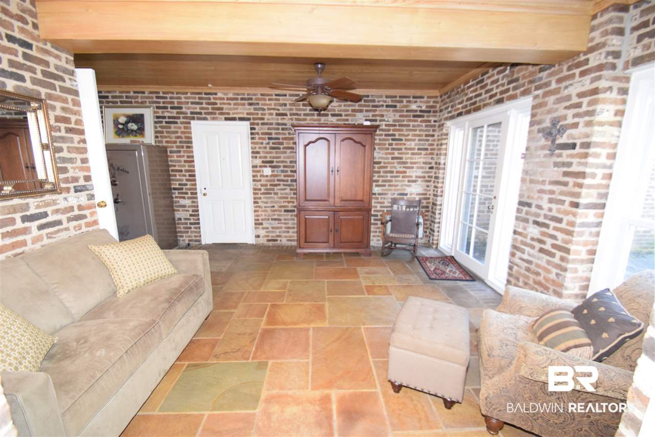 254 Island Court Mobile, AL 36606 - Photo 12 of 40