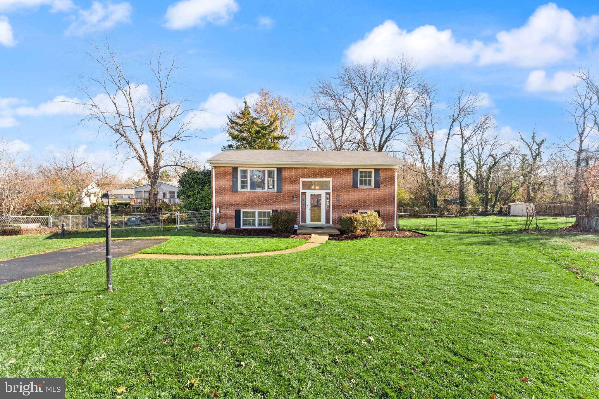 6101 Briarview Court Alexandria, VA 22310 - Photo 4 of 44 a view of a house with a backyard