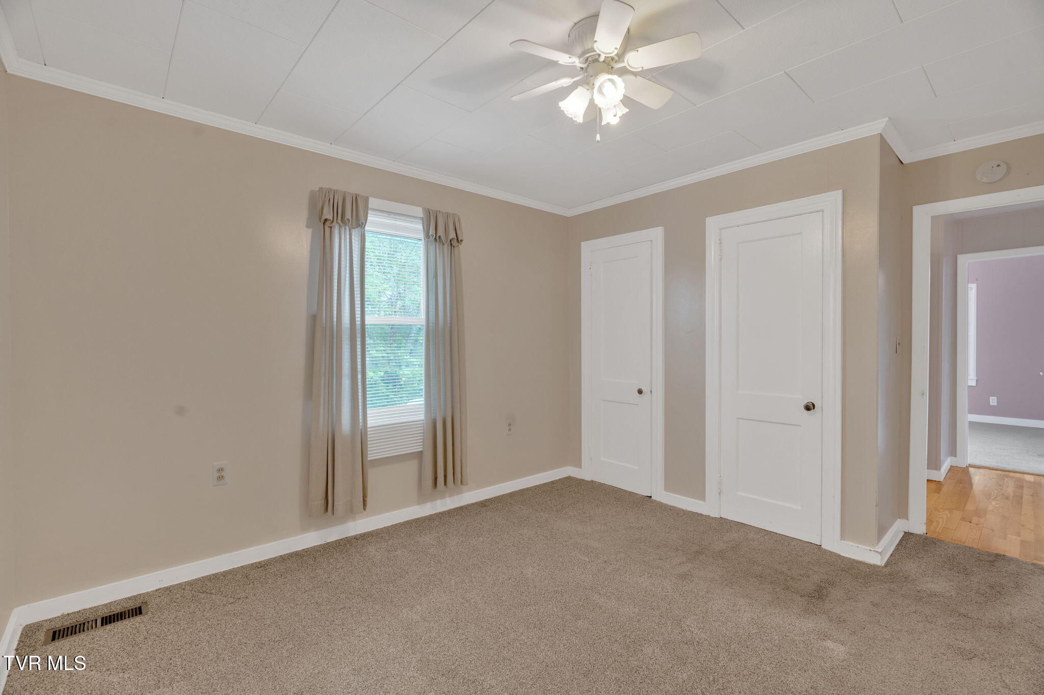 190 Browns Road Gray, TN 37615 - Photo 13 of 27 22-web-or-mls-DSC07474