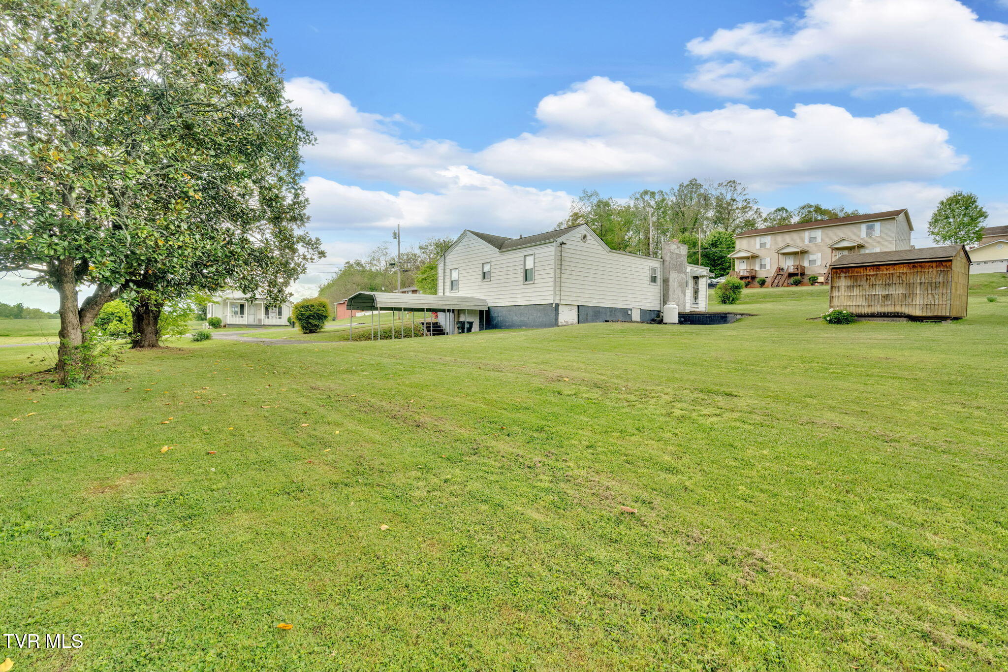 190 Browns Road Gray, TN 37615 - Photo 20 of 27 28-web-or-mls-DSC07492