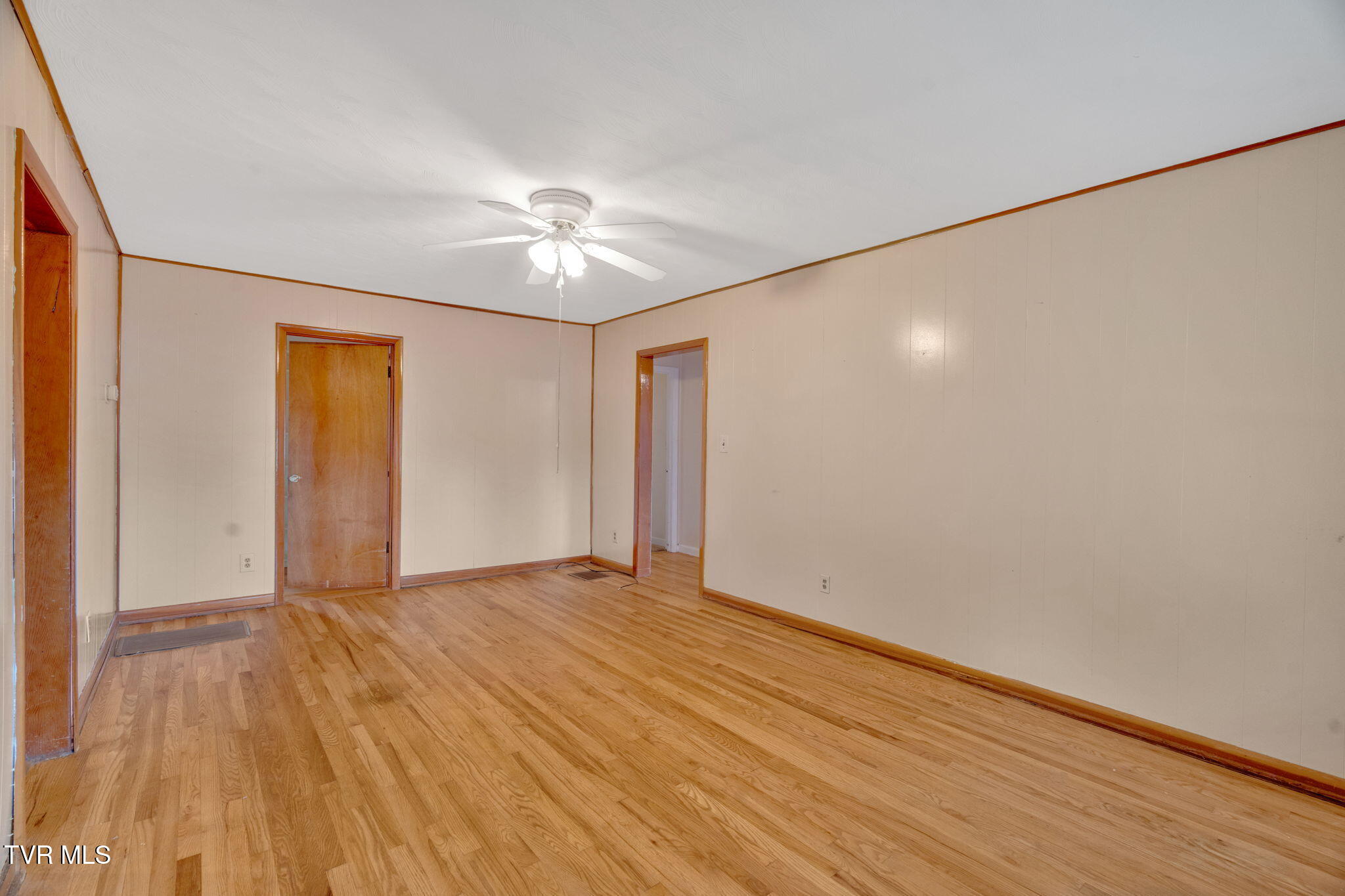 190 Browns Road Gray, TN 37615 - Photo 2 of 27 15-web-or-mls-DSC07435
