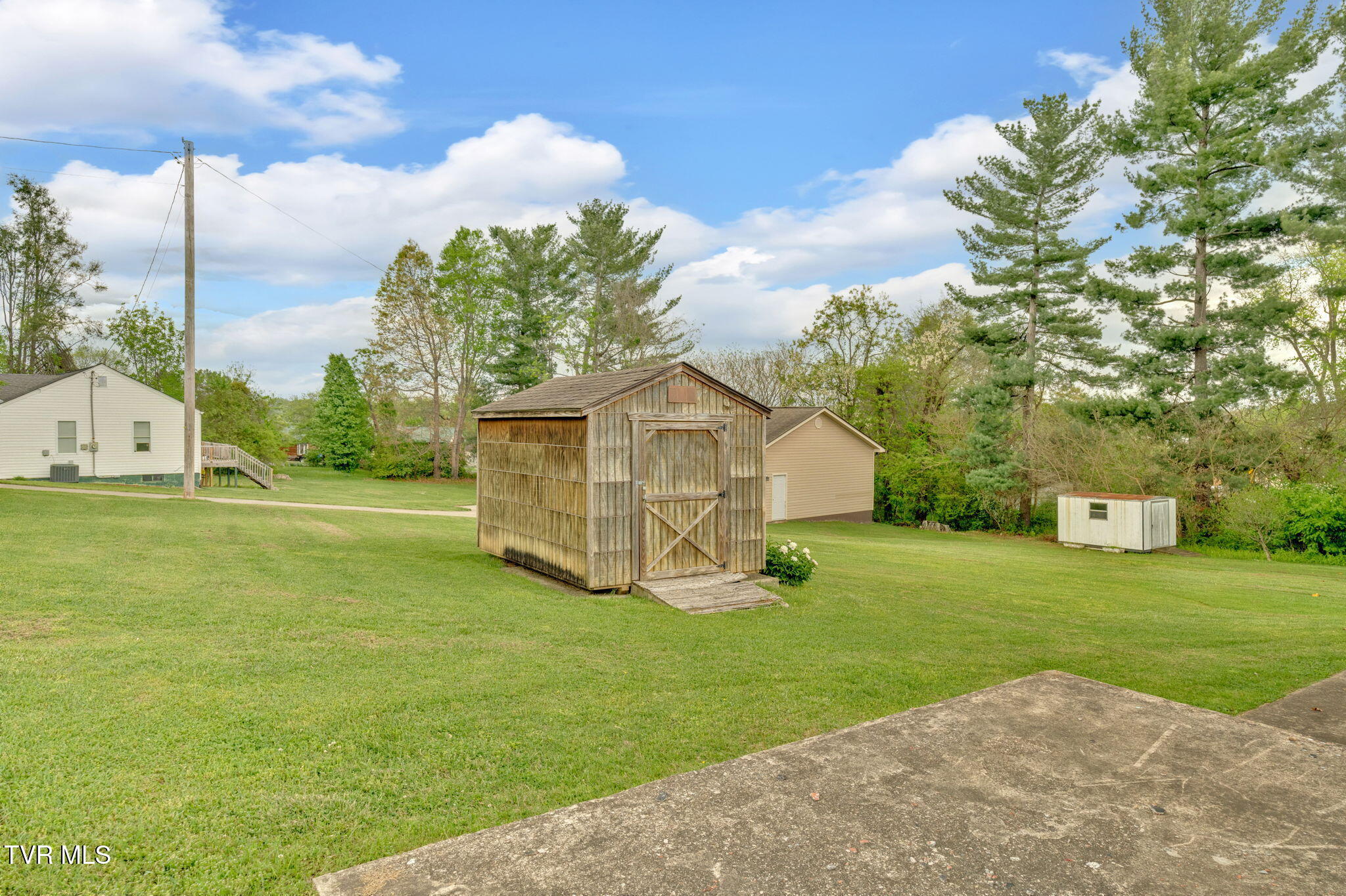 190 Browns Road Gray, TN 37615 - Photo 21 of 27 26-web-or-mls-DSC07489