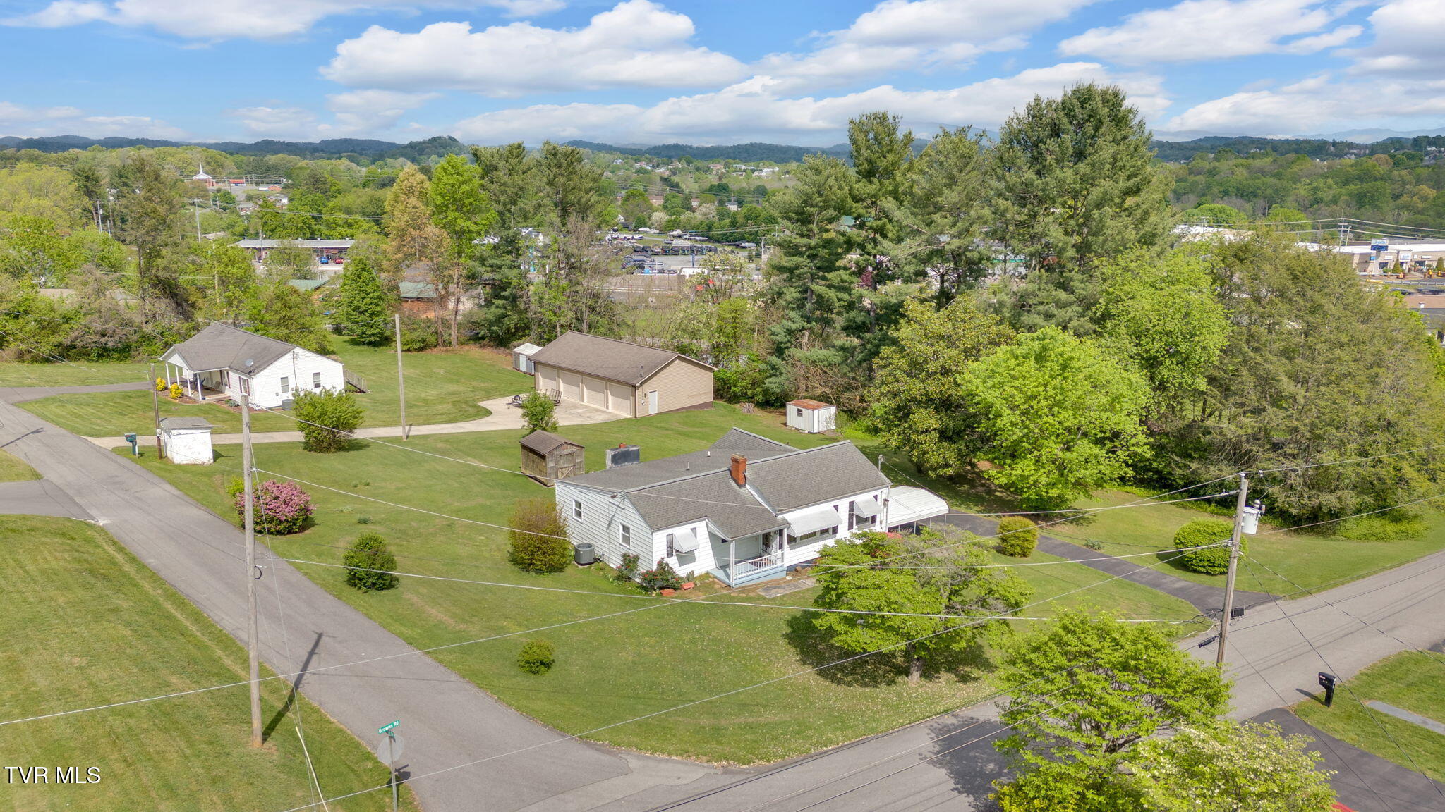 190 Browns Road Gray, TN 37615 - Photo 22 of 27 2-web-or-mls-DJI_20250424155507_0080_D