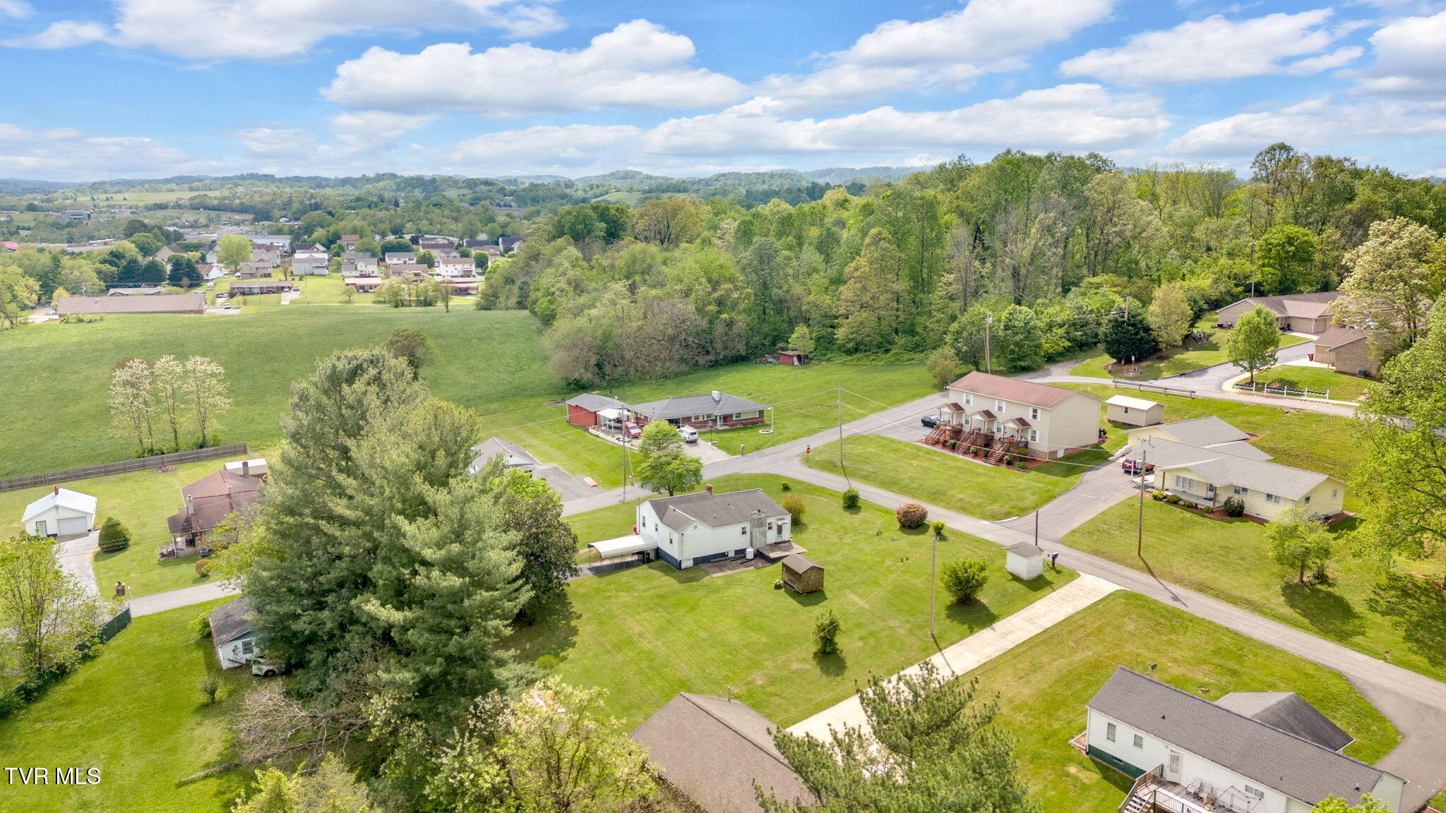 190 Browns Road Gray, TN 37615 - Photo 24 of 27 4-web-or-mls-DJI_20250424155550_0095_D