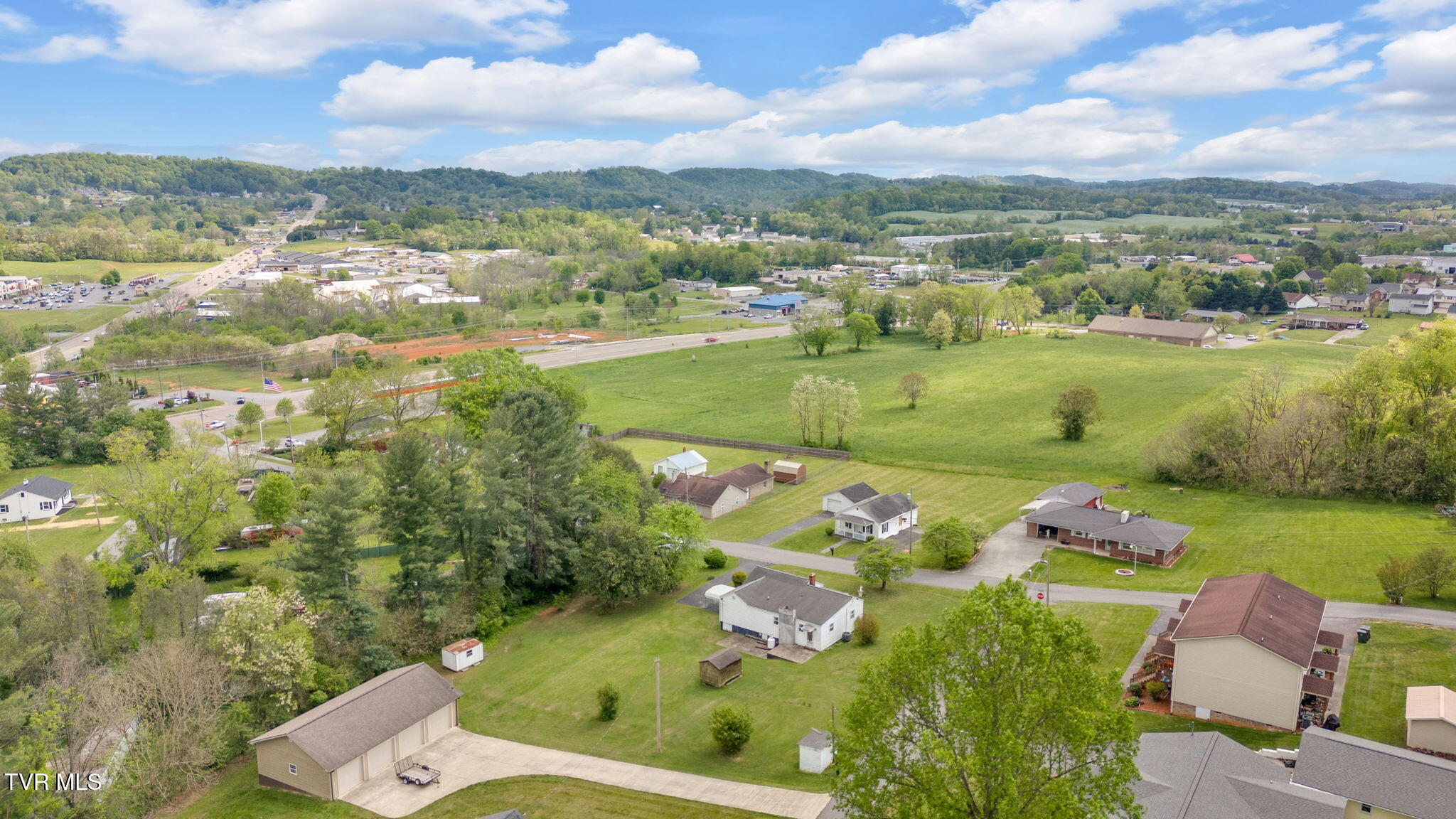 190 Browns Road Gray, TN 37615 - Photo 27 of 27 8-web-or-mls-DJI_20250424155619_0105_D