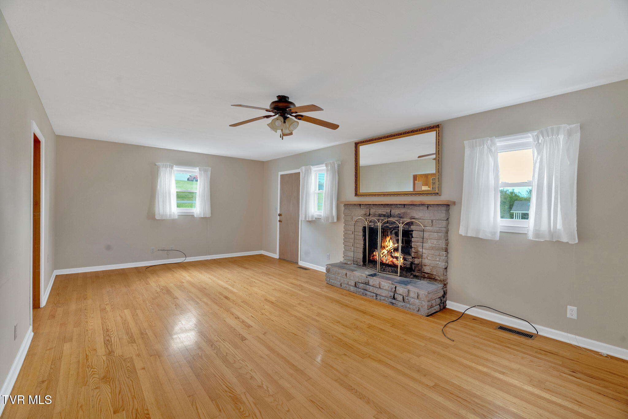 190 Browns Road Gray, TN 37615 - Photo 10 of 27 19-web-or-mls-DSC07465