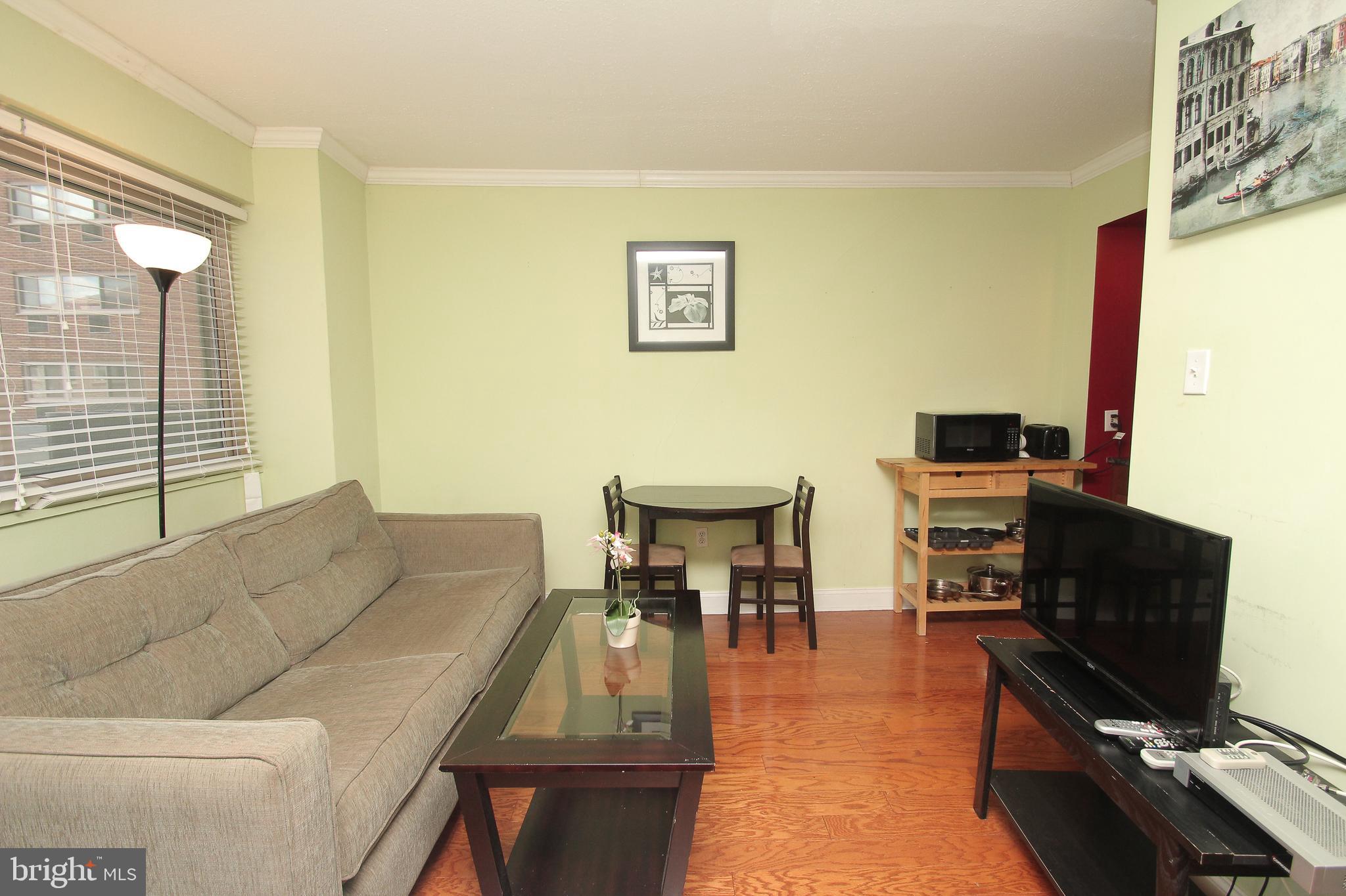 2101-17 Chestnut Street, Unit 323 Philadelphia, PA 19103 - Photo 4 of 5