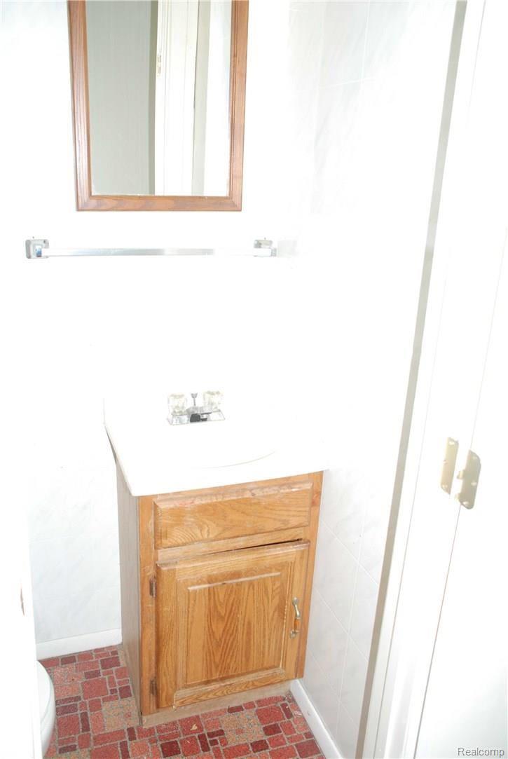 4647 Blue Bush Road Monroe, MI 48162 - Photo 12 of 39 DSC_0209.jpg