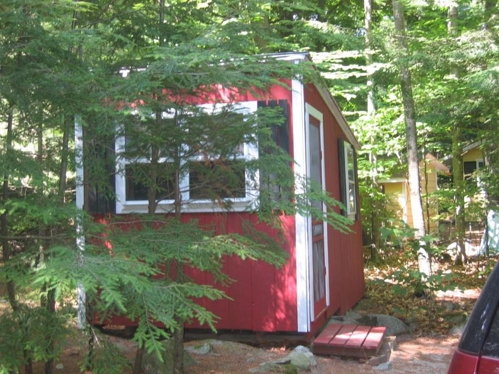11 Papoose Island Road Raymond, ME 04071 - Photo 37 of 50 37-Bunk House