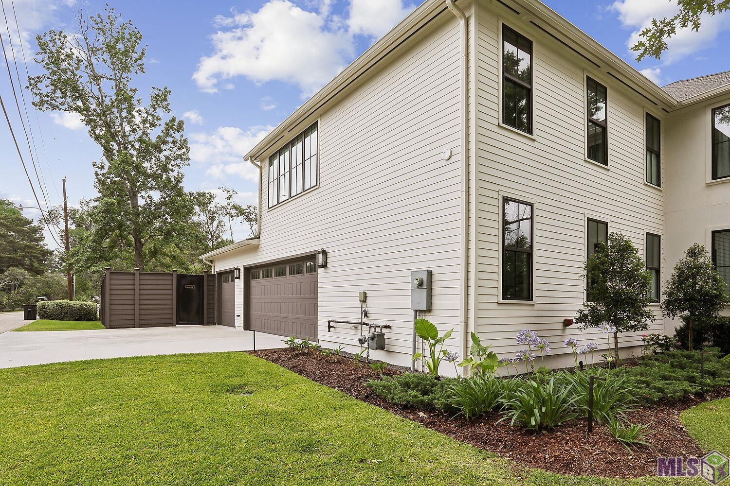 6411 Goodwood Avenue Baton Rouge, LA 70806 - Photo 3 of 60
