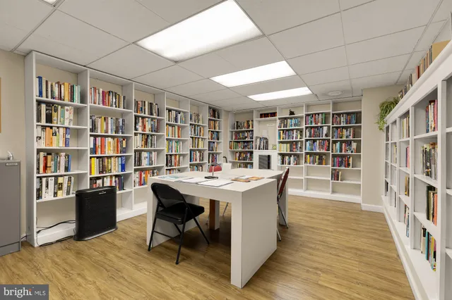 $524,900 | 3001 Veazey Terrace Northwest, Unit 520, Washington, DC 20008