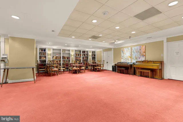 $524,900 | 3001 Veazey Terrace Northwest, Unit 520, Washington, DC 20008