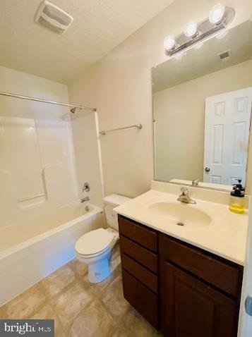 220 5th Street Colonial Beach, VA 22443 - Photo 9 of 25 a bathroom with a sink a toilet and a bathtub