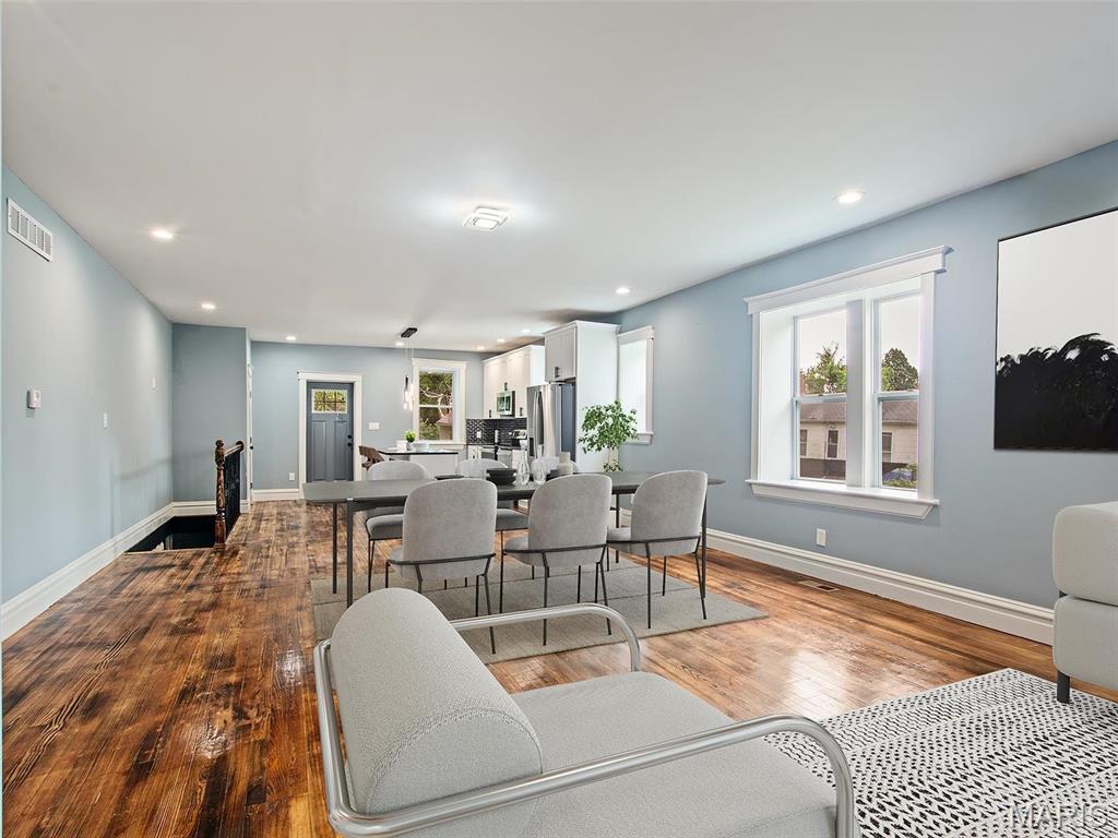 4224 California Street St. Louis, MO 63111 - Photo 3 of 17