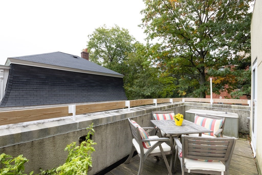 66 Winchester Street, Unit 101 Brookline, MA 02446 - Photo 21 of 25