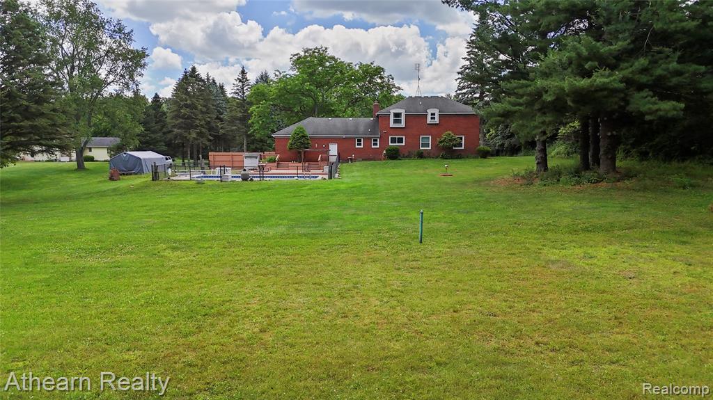 12427 Foley Road Fenton, MI 48430 - Photo 7 of 47