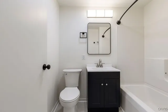 $1,750 | 27 Mc Pherson Street, New Hartford, NY 13417