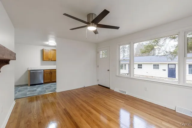 $1,750 | 27 Mc Pherson Street, New Hartford, NY 13417