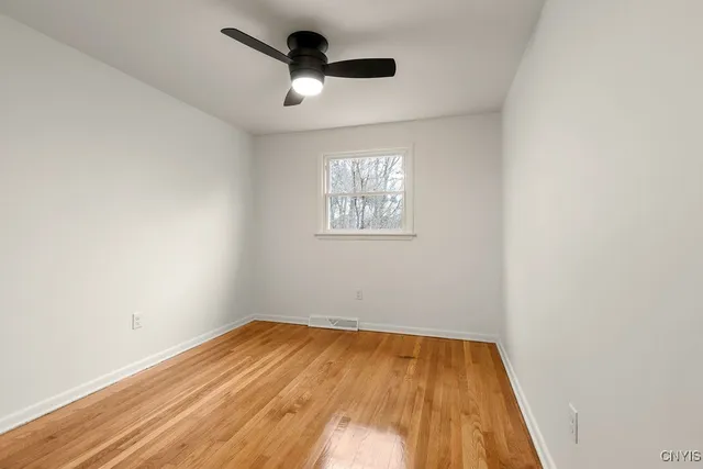 $1,750 | 27 Mc Pherson Street, New Hartford, NY 13417