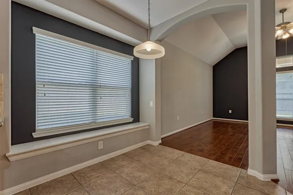 $2,100 | 10022 Elkwood Glen Lane, Tomball, TX 77375