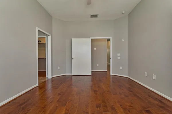 $2,100 | 10022 Elkwood Glen Lane, Tomball, TX 77375