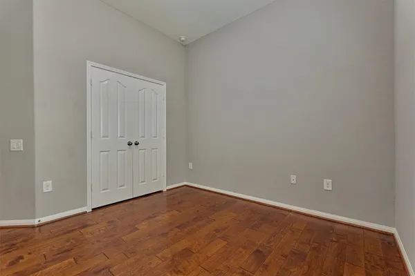 $2,100 | 10022 Elkwood Glen Lane, Tomball, TX 77375