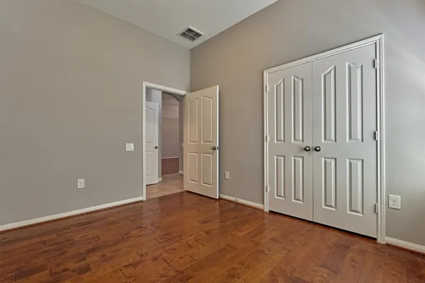 $2,100 | 10022 Elkwood Glen Lane, Tomball, TX 77375