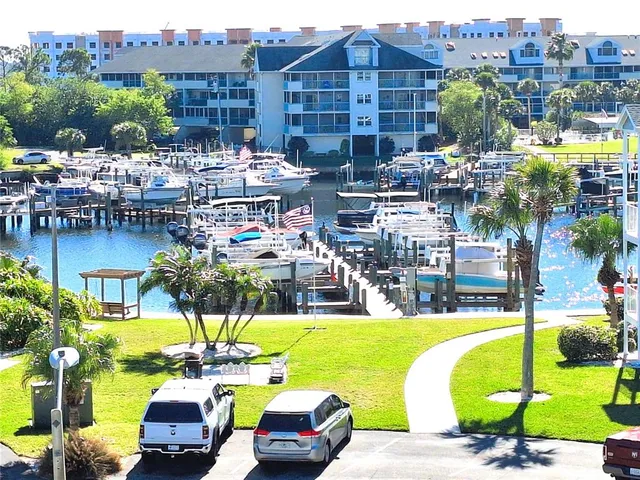 $190,000 | 5727 Biscayne Court, Unit 302, New Port Richey, FL 34652