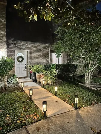 $2,575 | 840 Threadneedle Street, Unit 199, Houston, TX 77079